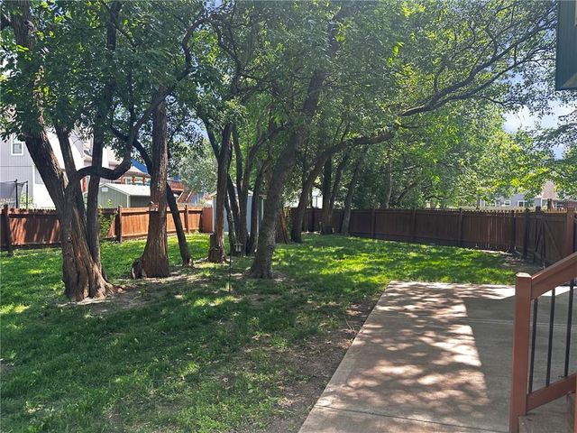 725 N Alder Street, Gardner, KS 66030