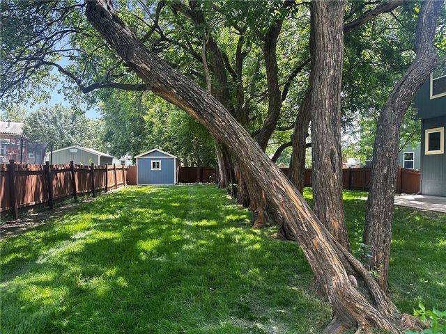 725 N Alder Street, Gardner, KS 66030