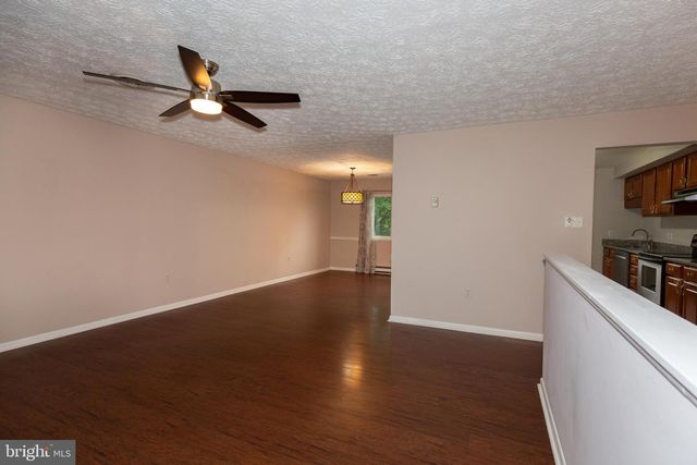 1517 CAROLINE ST, Winchester, VA 22601