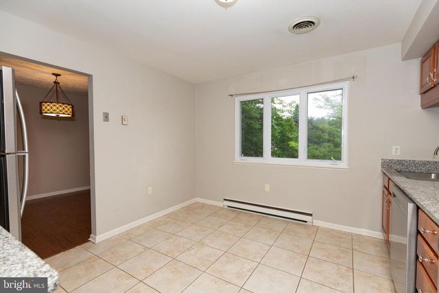 1517 CAROLINE ST, Winchester, VA 22601