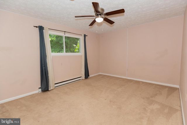 1517 CAROLINE ST, Winchester, VA 22601