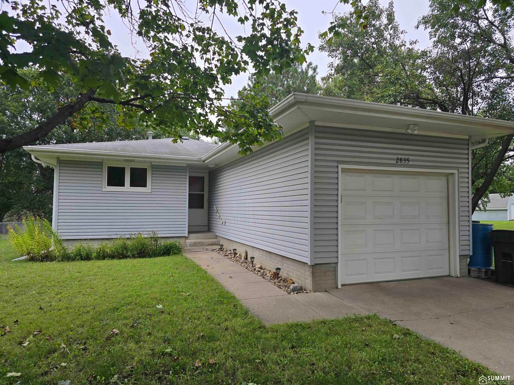 2835 N 36th Street, Lincoln, NE 68504