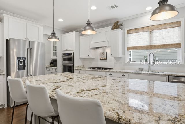 25 Weeping Willow Dr, Bluffton, SC 29910