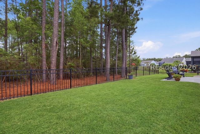 25 Weeping Willow Dr, Bluffton, SC 29910