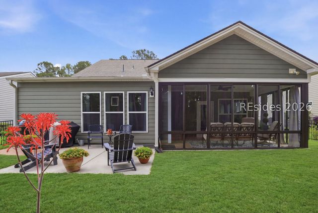 25 Weeping Willow Dr, Bluffton, SC 29910