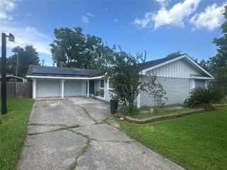 4522 Sage Circle, Baytown, TX 77521