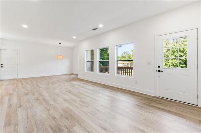 6885 Silver Maple Trail, Fairburn, GA 30213