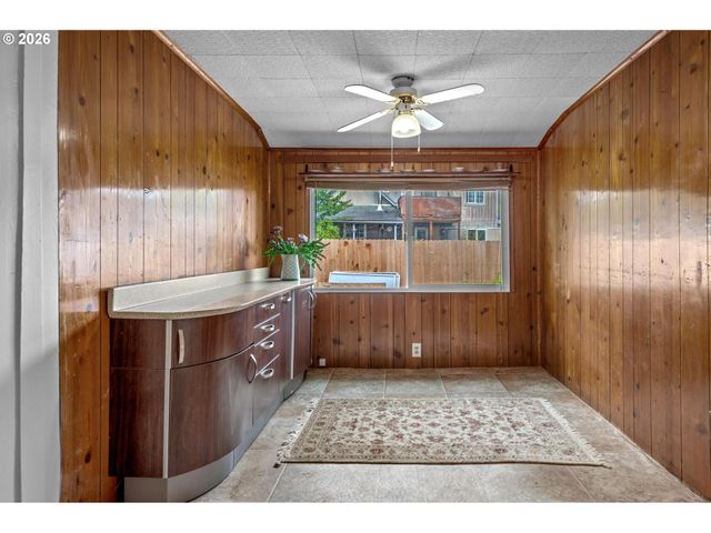 714 WATER St, Dayton, OR 97114