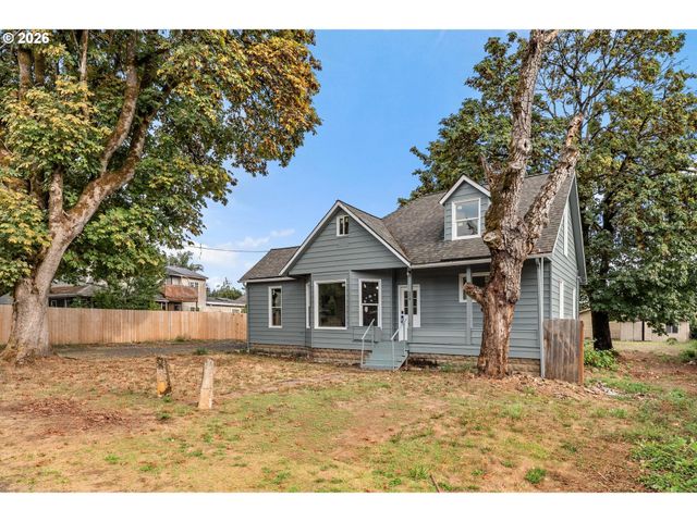 714 WATER St, Dayton, OR 97114