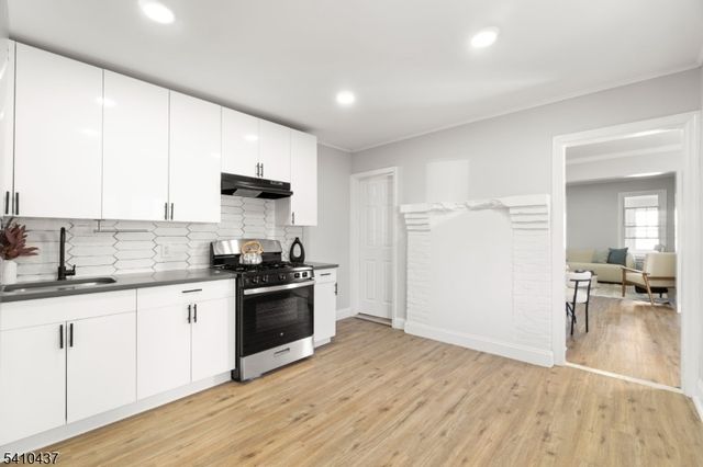 13 Orange Pl, Irvington Twp., NJ 07111