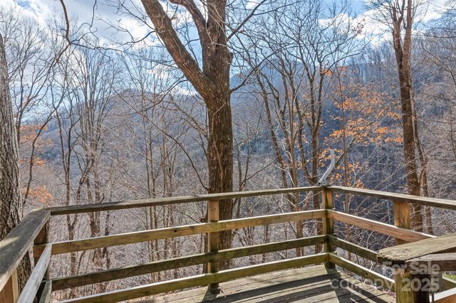 275 Wits End Way, Waynesville, NC 28785