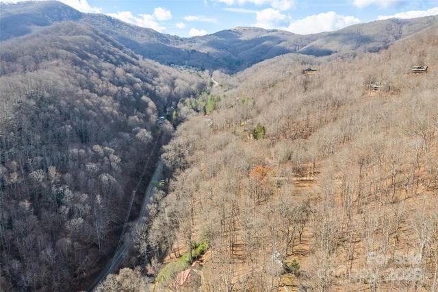 275 Wits End Way, Waynesville, NC 28785