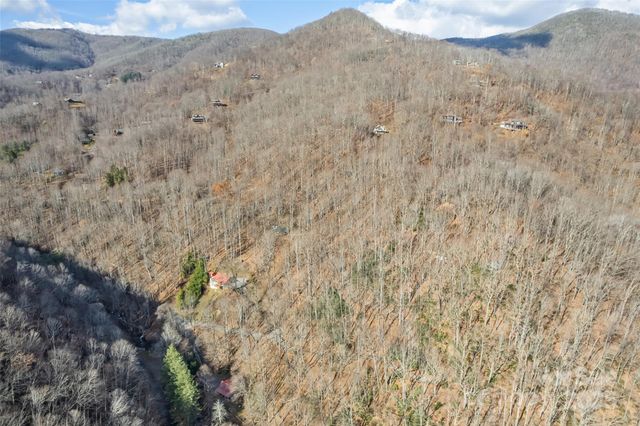 275 Wits End Way, Waynesville, NC 28785