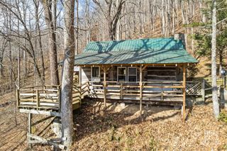 275 Wits End Way, Waynesville, NC 28785