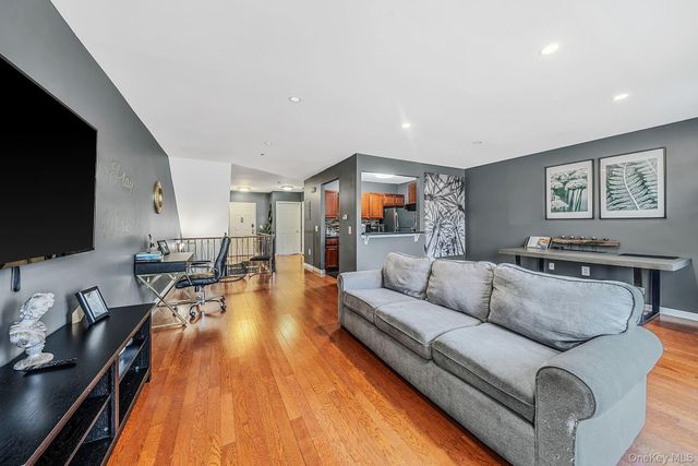 821 Prospect Avenue, Westbury, NY 11590