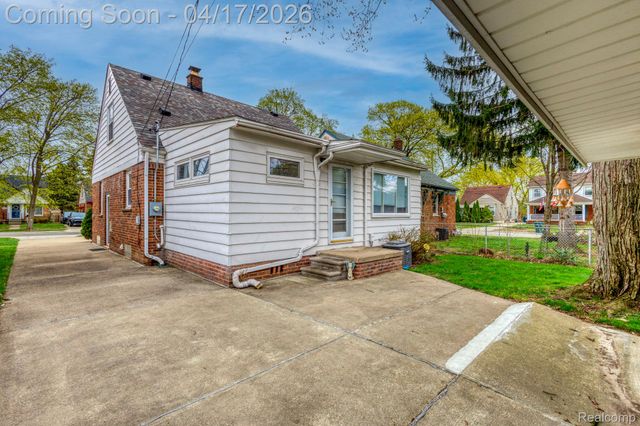 18015 Audette Street, Dearborn, MI 48124