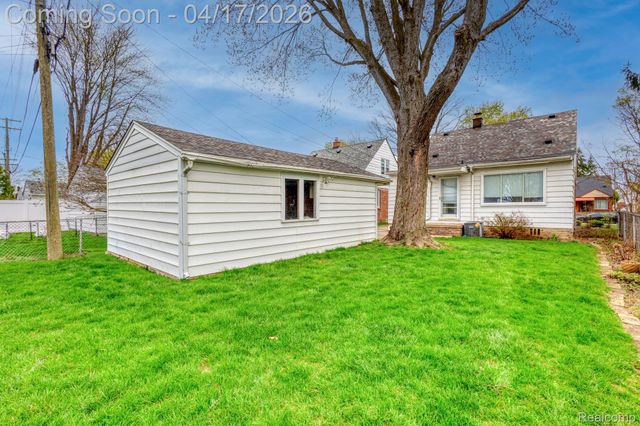 18015 Audette Street, Dearborn, MI 48124