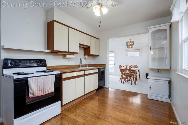 18015 Audette Street, Dearborn, MI 48124