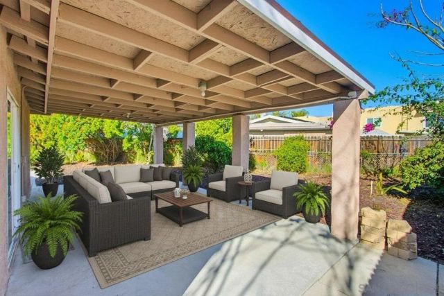 1015 Cedar Brook, Escondido, CA 92025