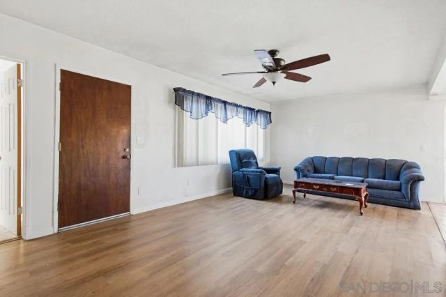 1015 Cedar Brook, Escondido, CA 92025