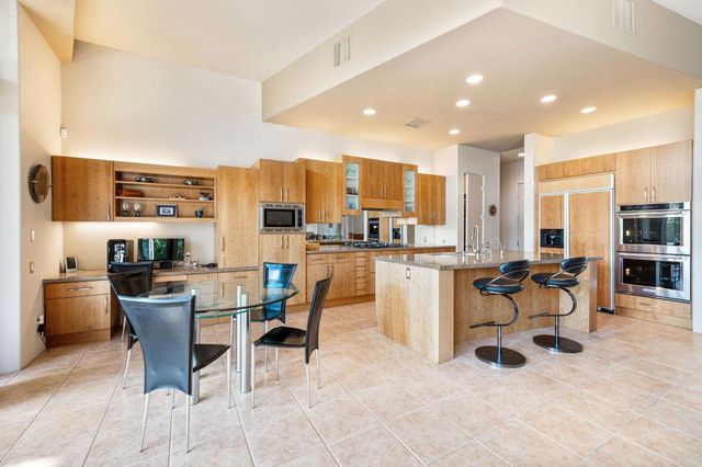 12 Boulder Lane, Rancho Mirage, CA 92270