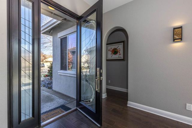 886 886 Old Oak Rd, Livermore, CA 94550