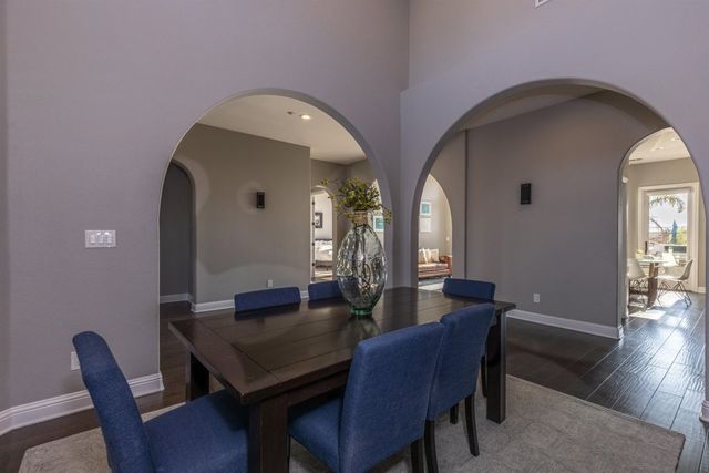 886 886 Old Oak Rd, Livermore, CA 94550