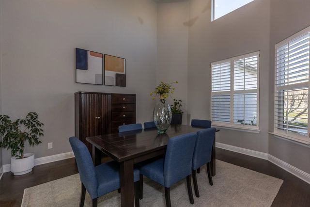 886 886 Old Oak Rd, Livermore, CA 94550