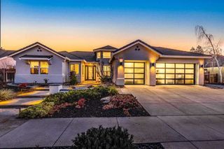 886 886 Old Oak Rd, Livermore, CA 94550