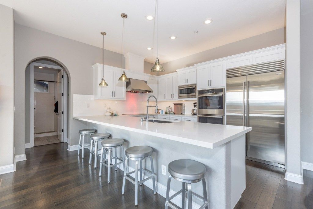 Image 10 of property listing at 886 886 Old Oak Rd, Livermore, CA 94550