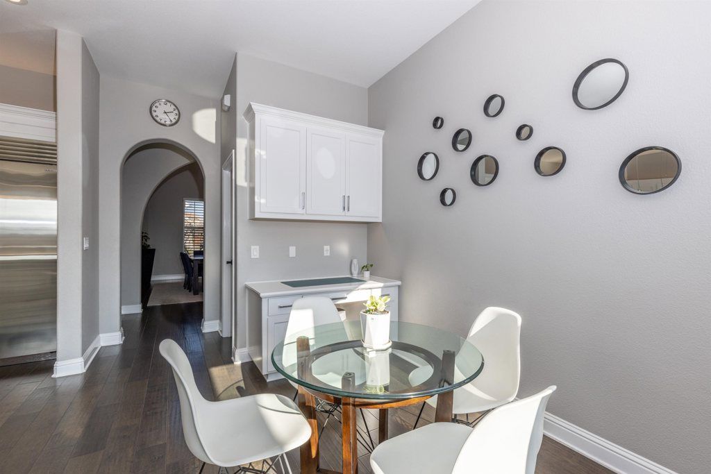 Image 14 of property listing at 886 886 Old Oak Rd, Livermore, CA 94550