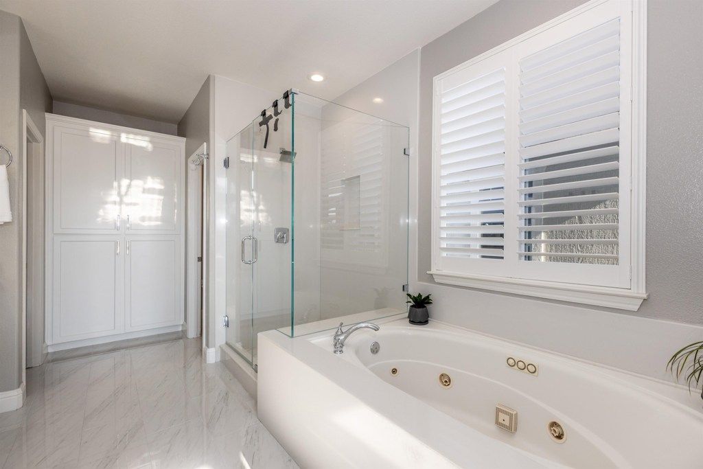 Image 26 of property listing at 886 886 Old Oak Rd, Livermore, CA 94550