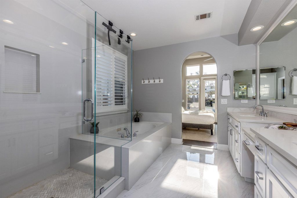 Image 27 of property listing at 886 886 Old Oak Rd, Livermore, CA 94550