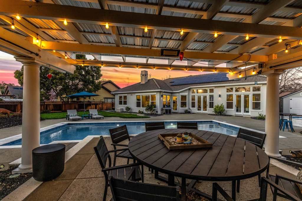 Image 42 of property listing at 886 886 Old Oak Rd, Livermore, CA 94550