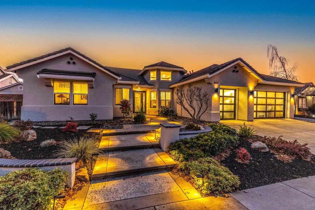 Image 46 of property listing at 886 886 Old Oak Rd, Livermore, CA 94550