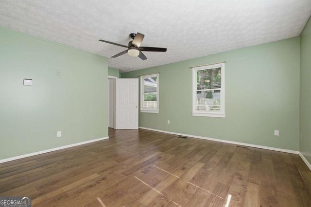 26 8th Street, Emerson, GA 30137