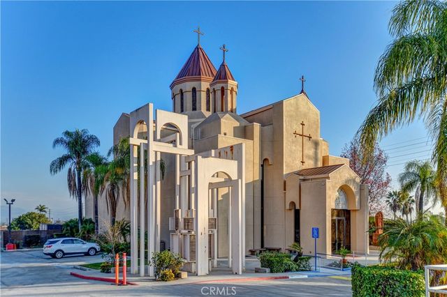 714 W Avenida De La Merced, Montebello, CA 90640