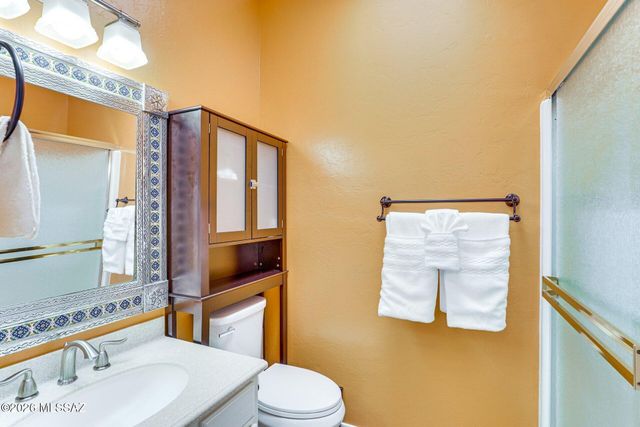3925 S Via De Cristal, Green Valley, AZ 85614