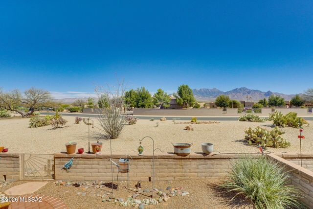 3925 S Via De Cristal, Green Valley, AZ 85614