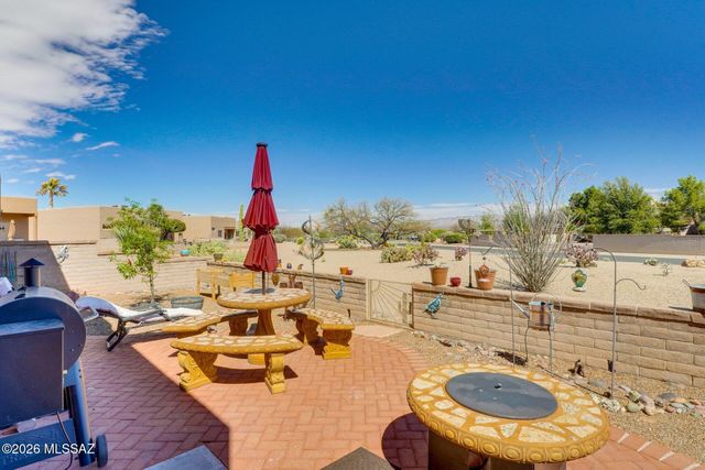 3925 S Via De Cristal, Green Valley, AZ 85614