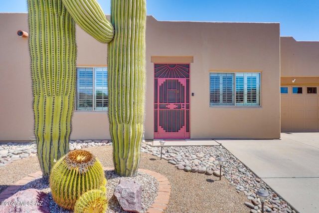 3925 S Via De Cristal, Green Valley, AZ 85614