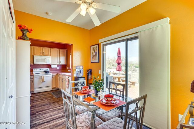 3925 S Via De Cristal, Green Valley, AZ 85614