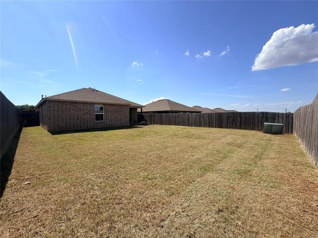 9920 Ruger Road, Yukon, OK 73099