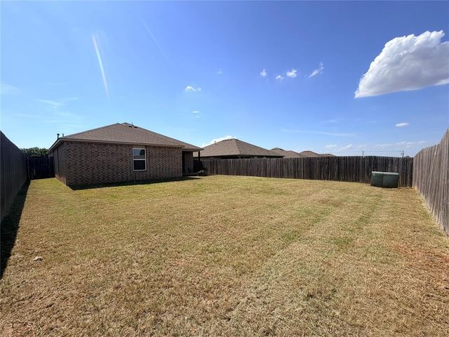 9920 Ruger Road, Yukon, OK 73099