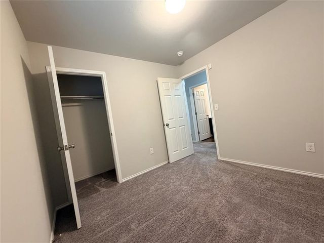 9920 Ruger Road, Yukon, OK 73099