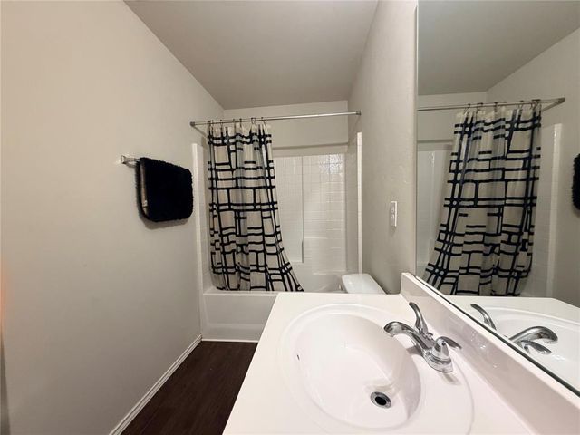 9920 Ruger Road, Yukon, OK 73099