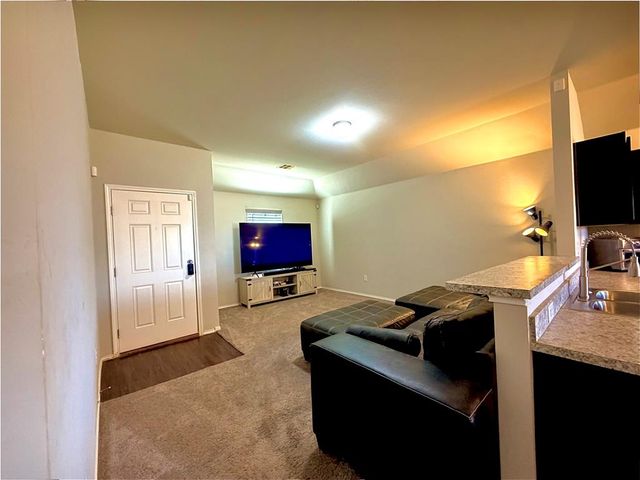 9920 Ruger Road, Yukon, OK 73099