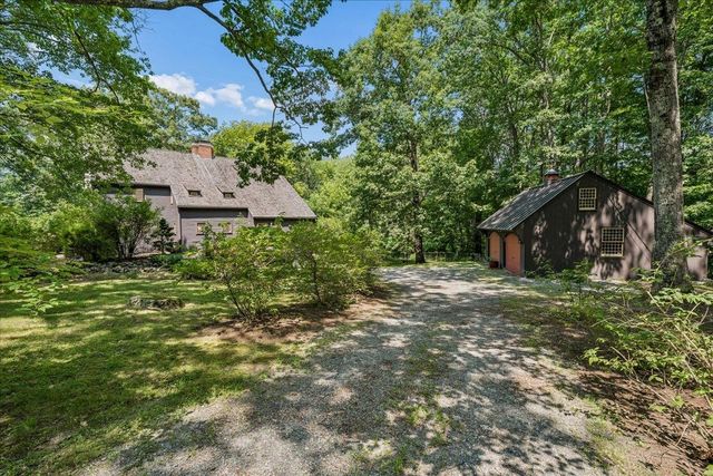 14 Walnut Hill Road, Amherst, NH 03031