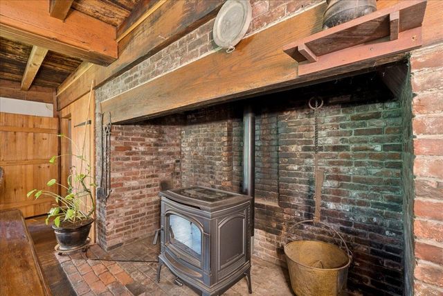 14 Walnut Hill Road, Amherst, NH 03031