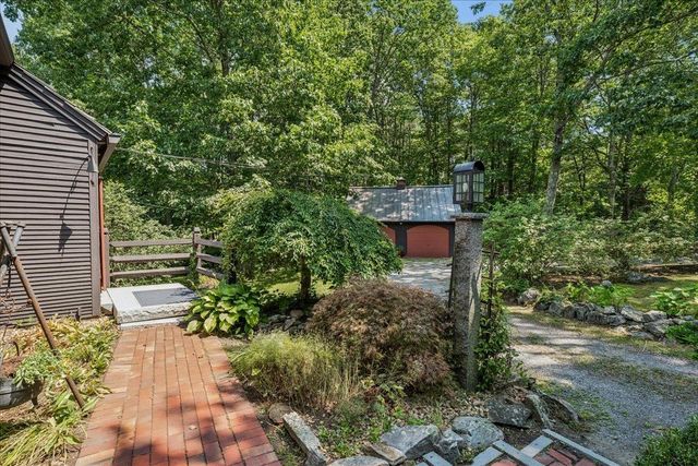 14 Walnut Hill Road, Amherst, NH 03031